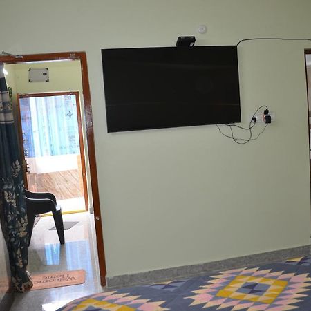 Manohars New Home Tirupati Eksteriør billede