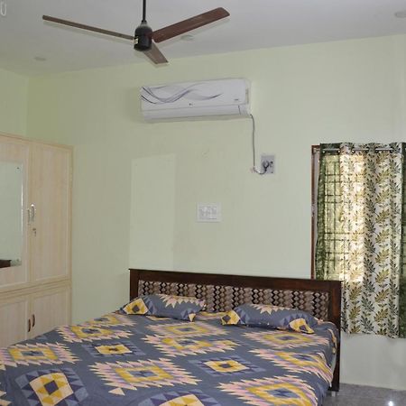 Manohars New Home Tirupati Eksteriør billede
