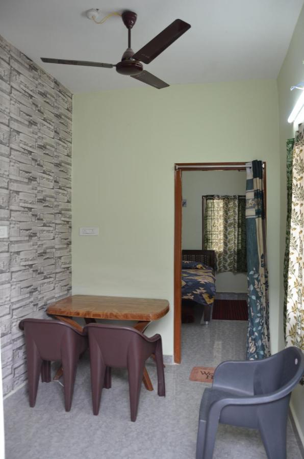 Manohars New Home Tirupati Eksteriør billede